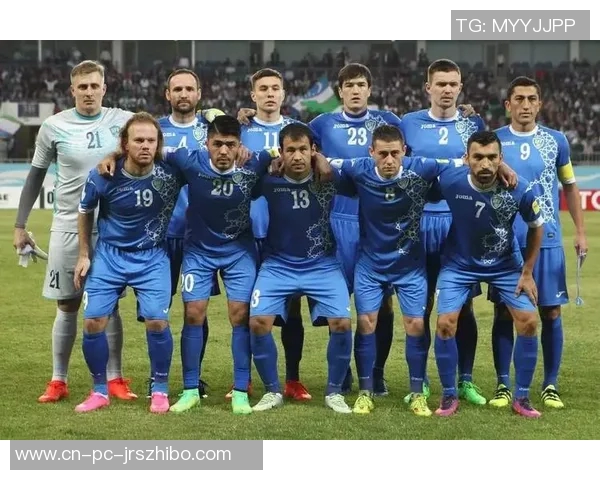 中国与乌兹别克足球对决海报展现激情与荣耀的碰撞