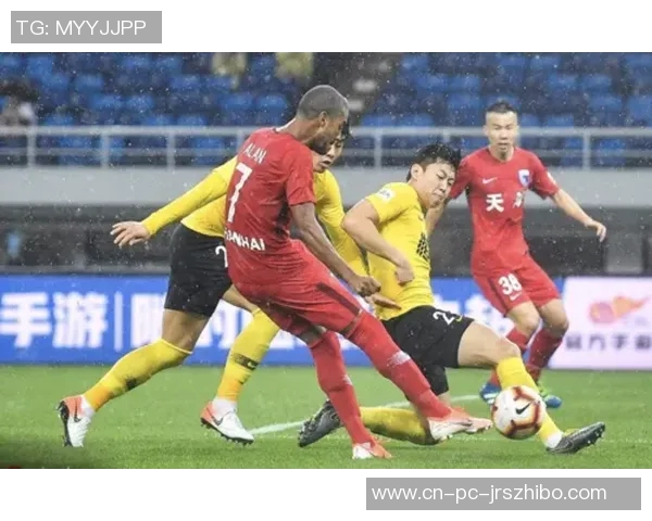 恒大与首尔FC激战正酣比分悬念不断球迷期待精彩瞬间